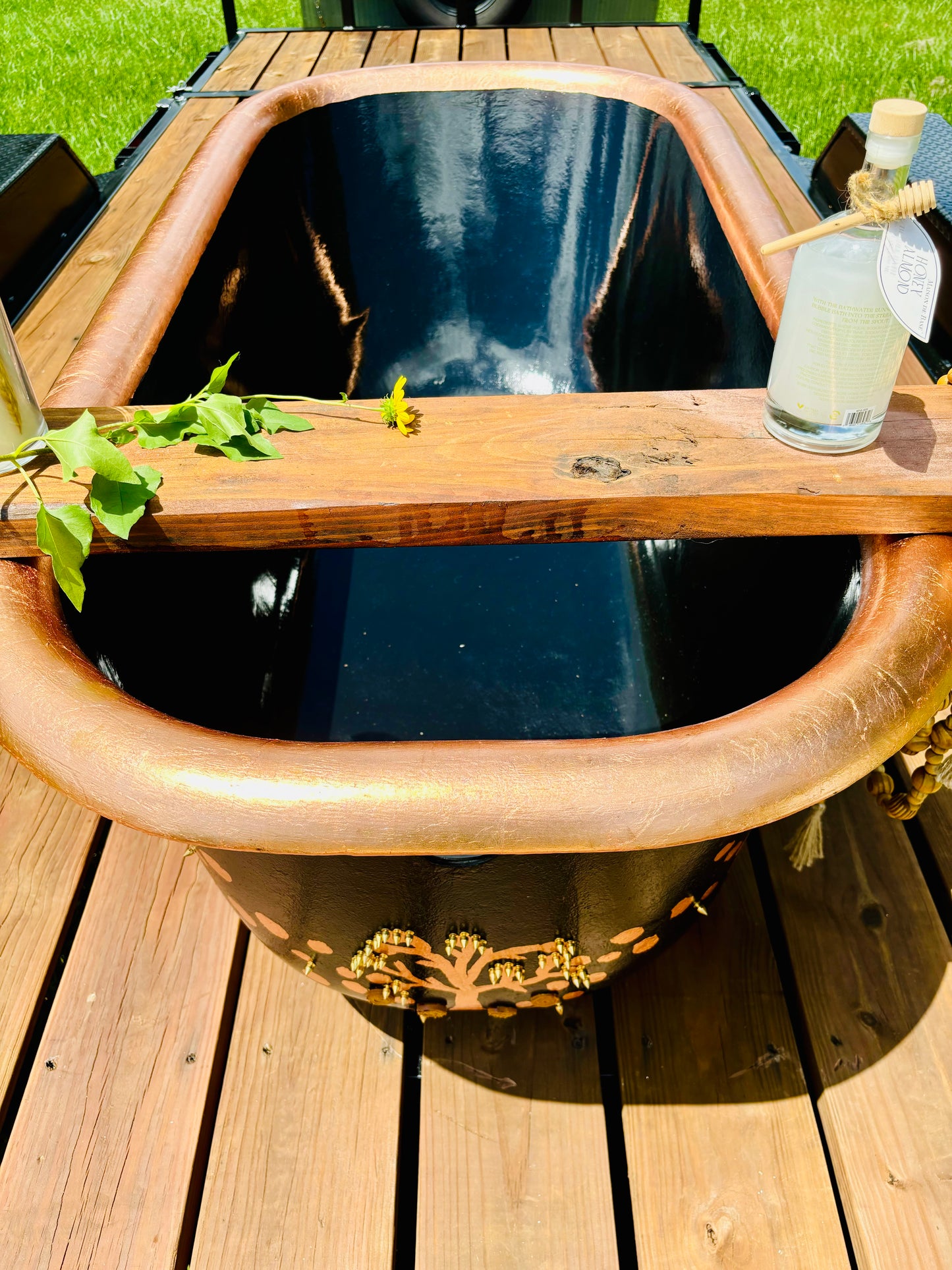 Antique Artistically Restored Cast Iron Claw Foot Tub from Yr 1900